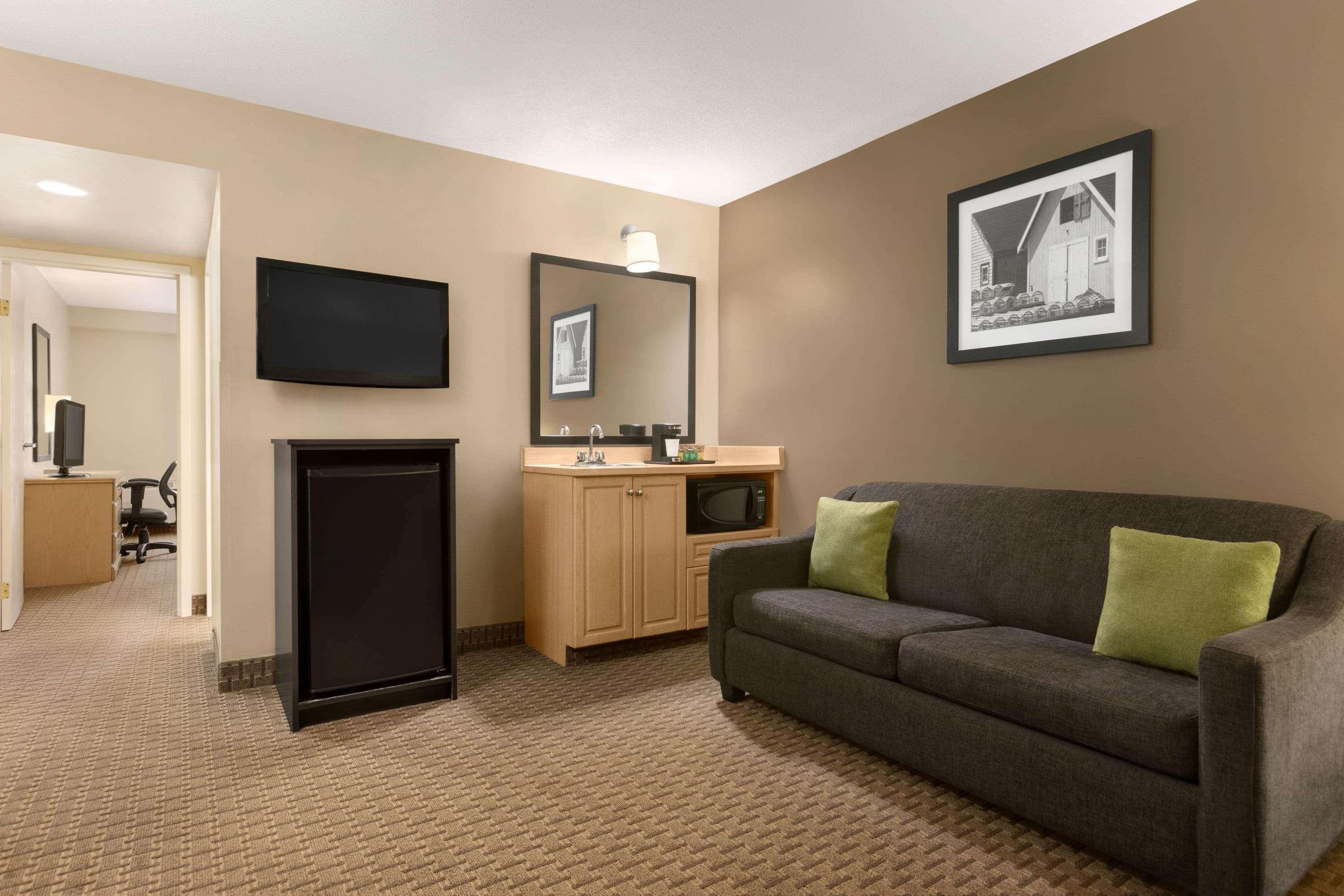 Travelodge Suites By Wyndham Монктон Екстер'єр фото